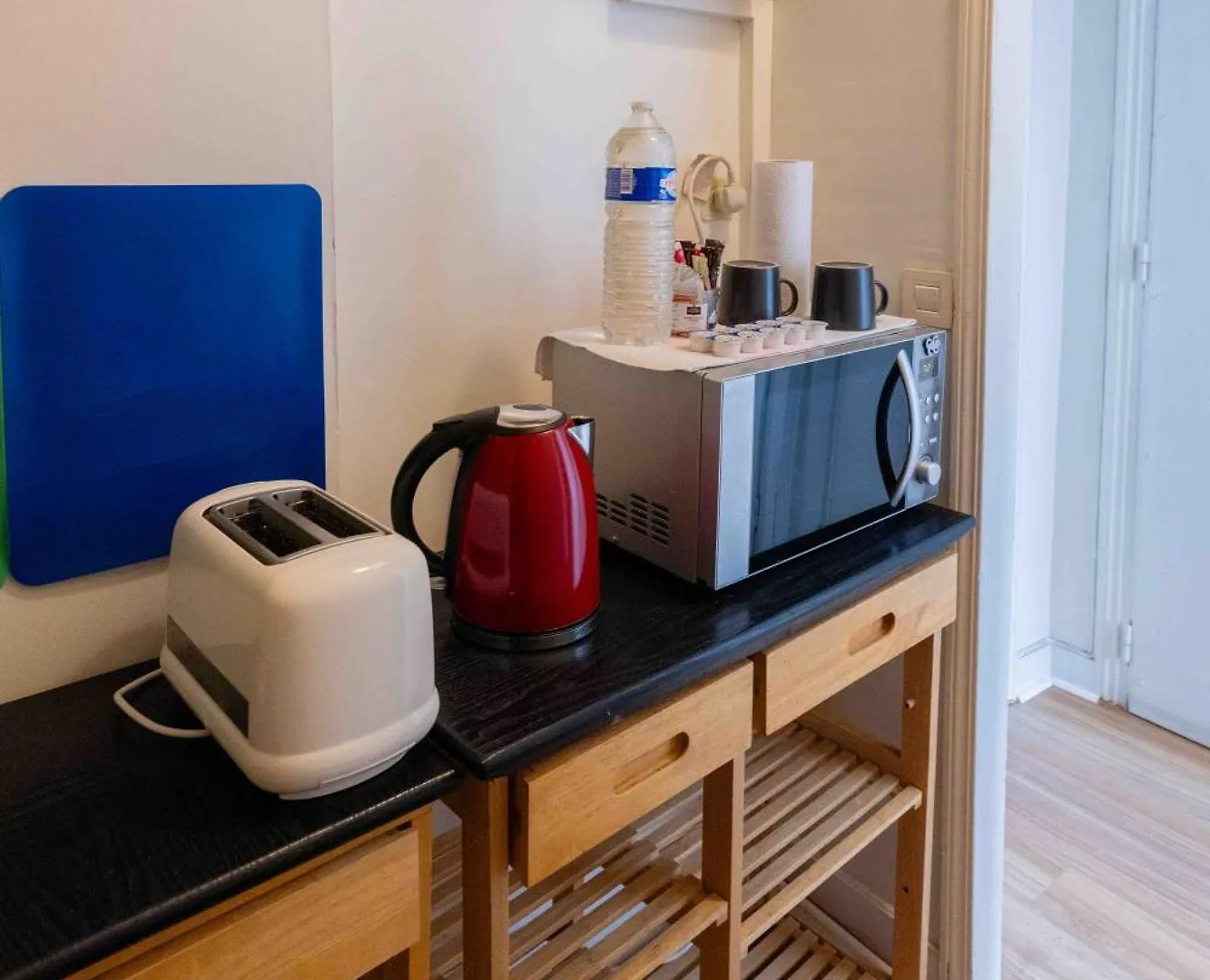 Homestay Well Located Apartment In Paris France