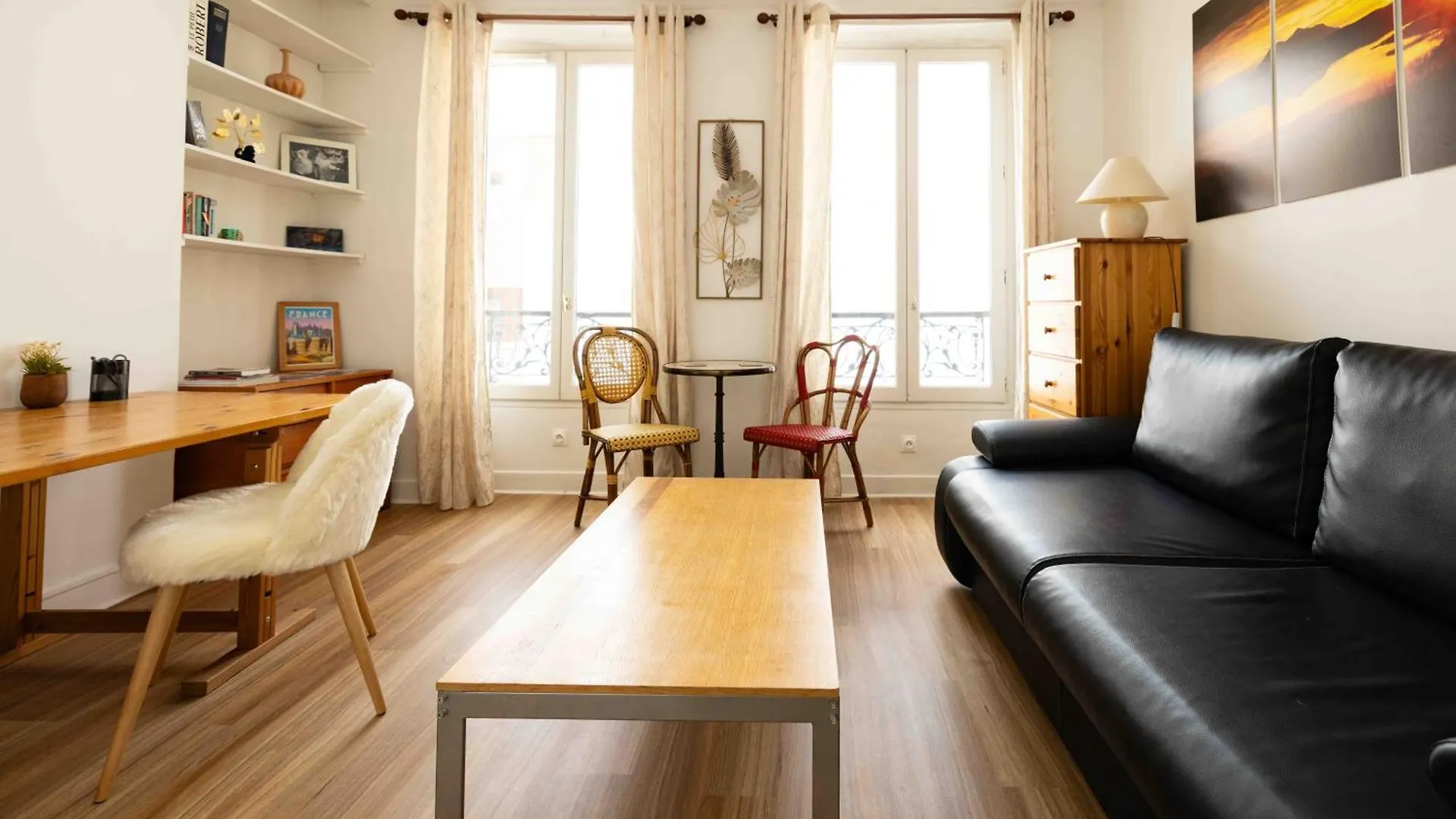 Homestay Well Located Apartment In Paris